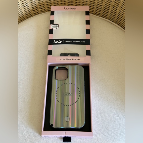 Paris Hilton Lumee Halo Holographic Selfie Cell Case Fits Apple 12 Pro Max - Picture 2 of 15